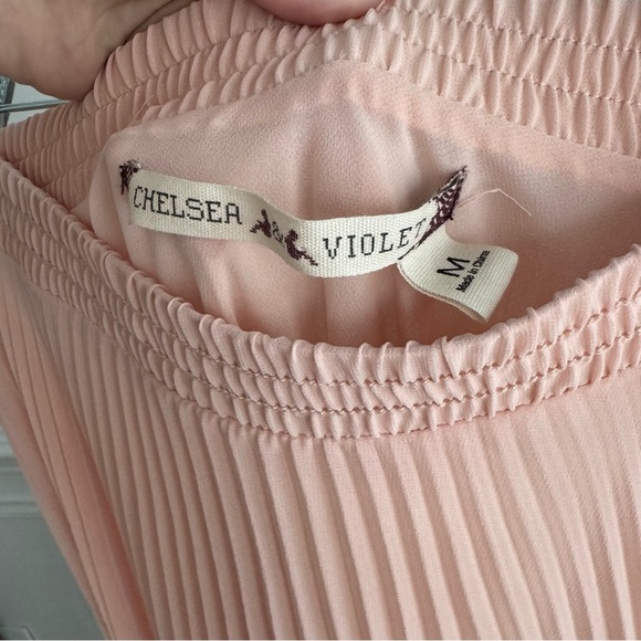 Chelsea & Violet Elegant Pleated Soft Peach Asymmetrical Midi Skirt Size Medium - Picture 5 of 7